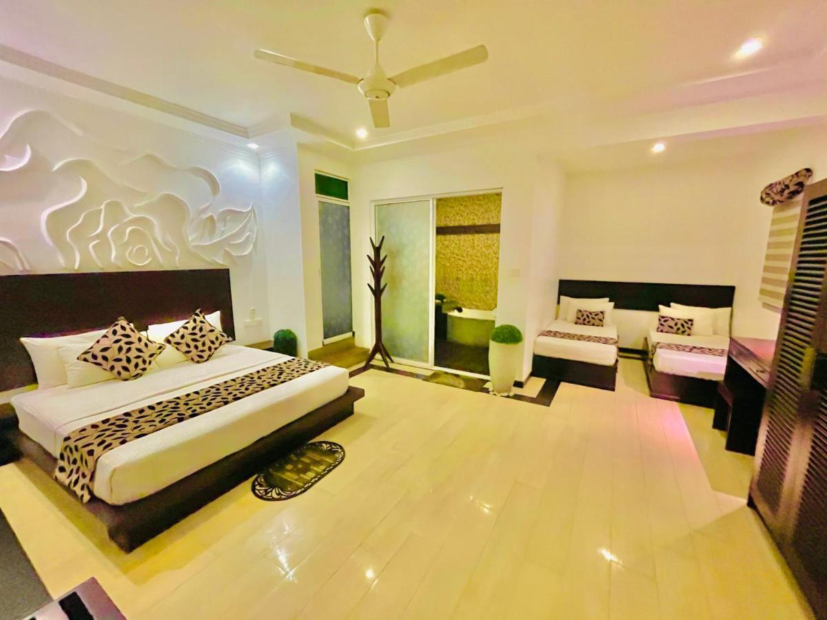 8 Plus Motels Negombo Exteriér fotografie